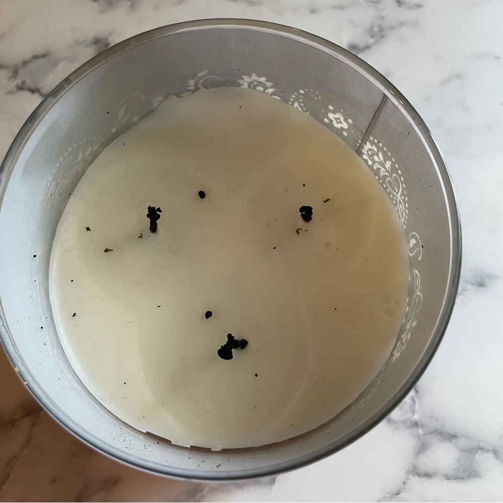 Bath&body works Dark blue night candle 14.5oz - Picture 3 of 4